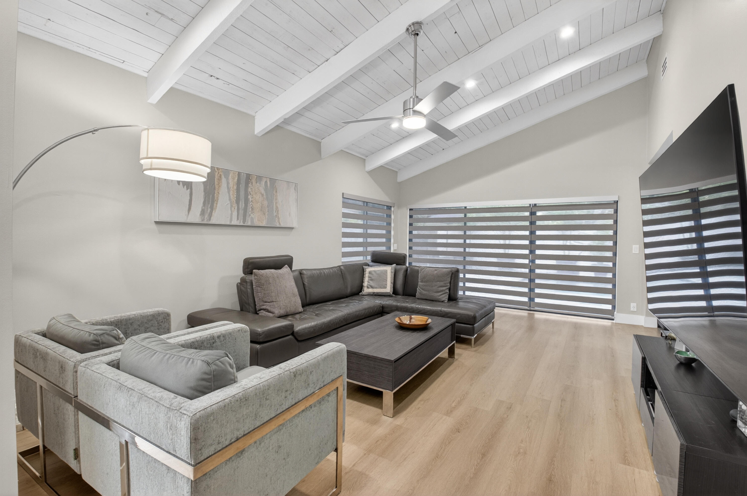 7374 Woodmont Court Boca Raton, FL 33434 - Photo 20 of 95 a living room with furniture