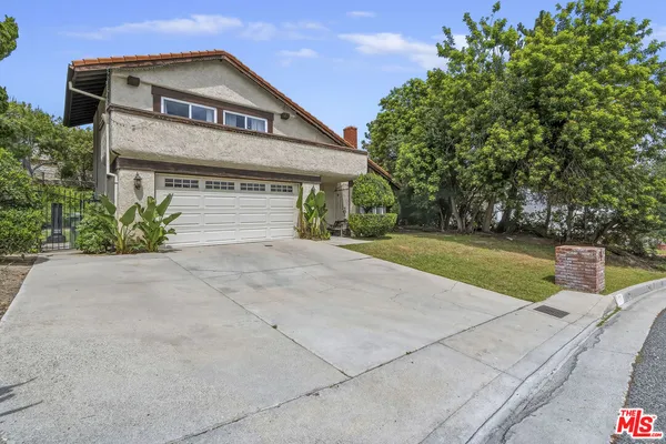 $1,400,000 | 19423 Twin Hills Place, Porter Ranch, CA 91326