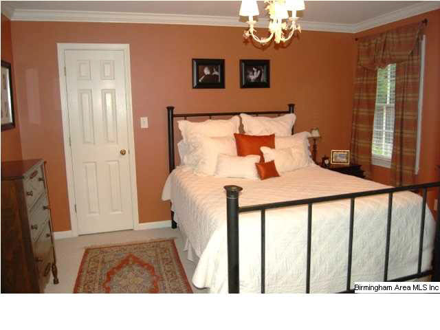 1617 Russet Crest Circle Birmingham, AL 35244 - Photo 11 of 14