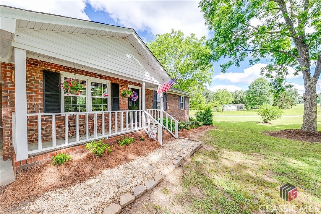 1995 Beacon Light Road Hartwell, GA 30643 - Photo 9 of 40 Gallery Image 9