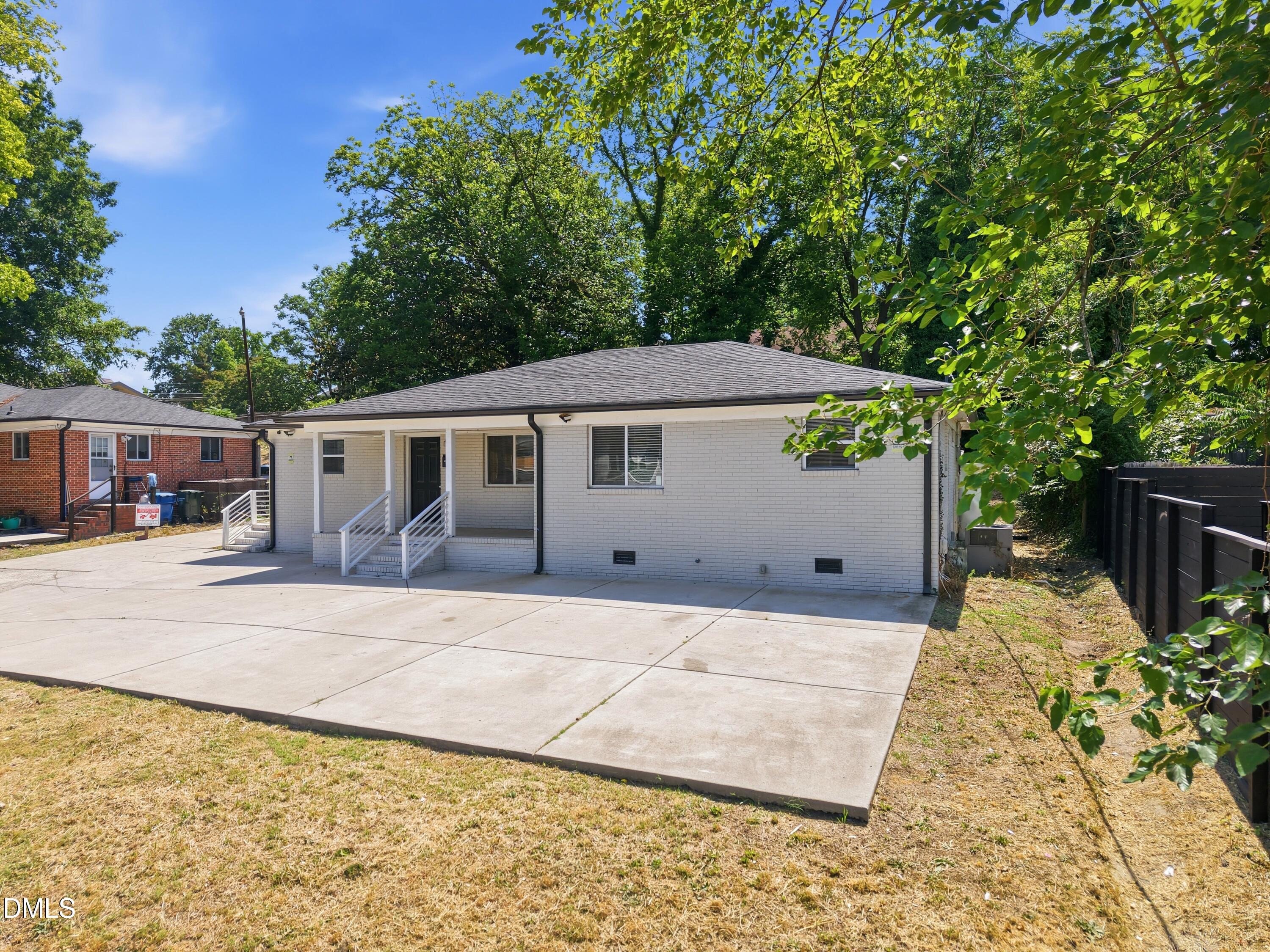 1007 Grant Street Durham, NC 27701 - Photo 7 of 45