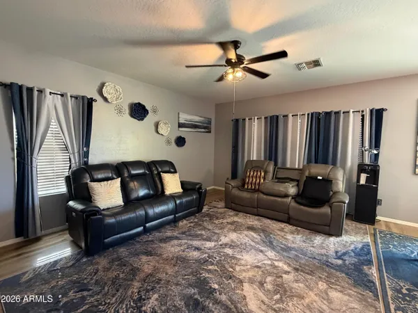 $2,600 | 8508 North 64th Lane, Glendale, AZ 85302