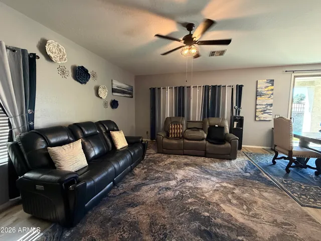 $2,600 | 8508 North 64th Lane, Glendale, AZ 85302