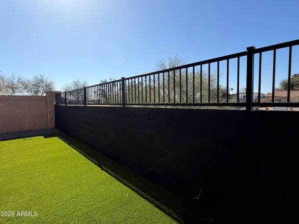 $2,600 | 8508 North 64th Lane, Glendale, AZ 85302