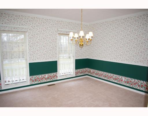 121 Quarry Road Washington, PA 15301 - Photo 4 of 8 Dining Room.
