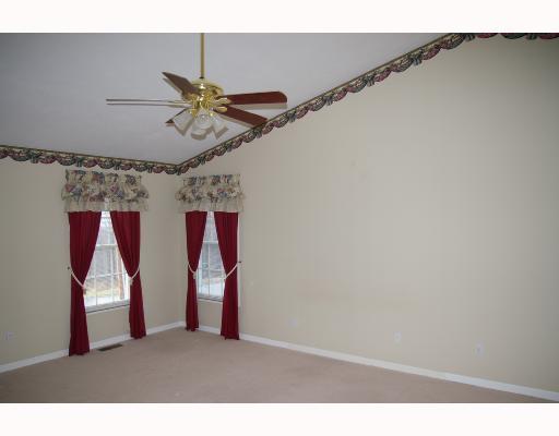 121 Quarry Road Washington, PA 15301 - Photo 7 of 8 Master Bedroom.
