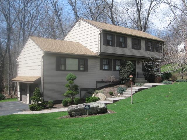 92 Old Hollow Road Trumbull, CT 06611 - Photo 1 of 1 Gallery Image 1