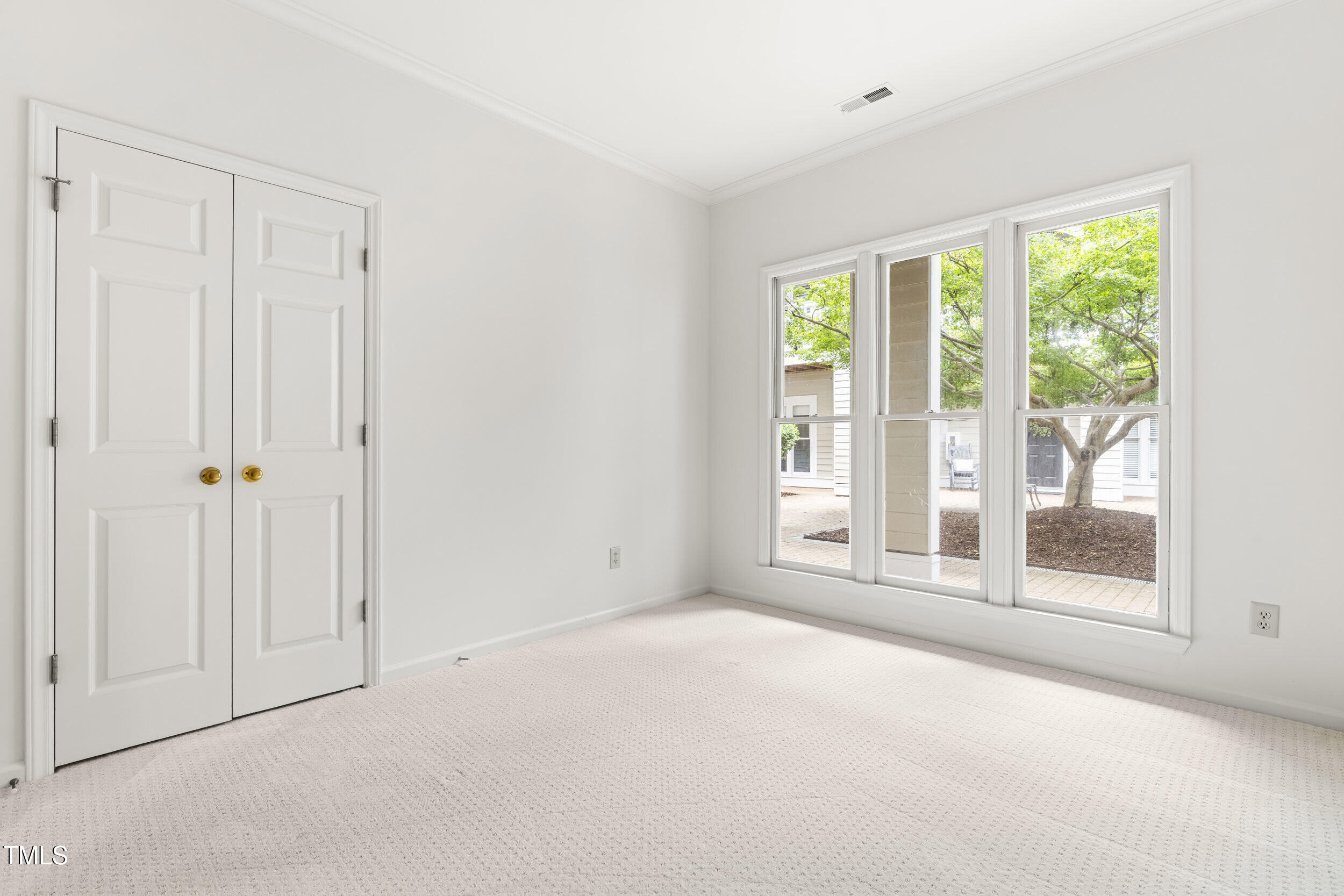 1000 Brighthurst Drive, Unit 103 Raleigh, NC 27605 - Photo 15 of 24 2nd bedroom