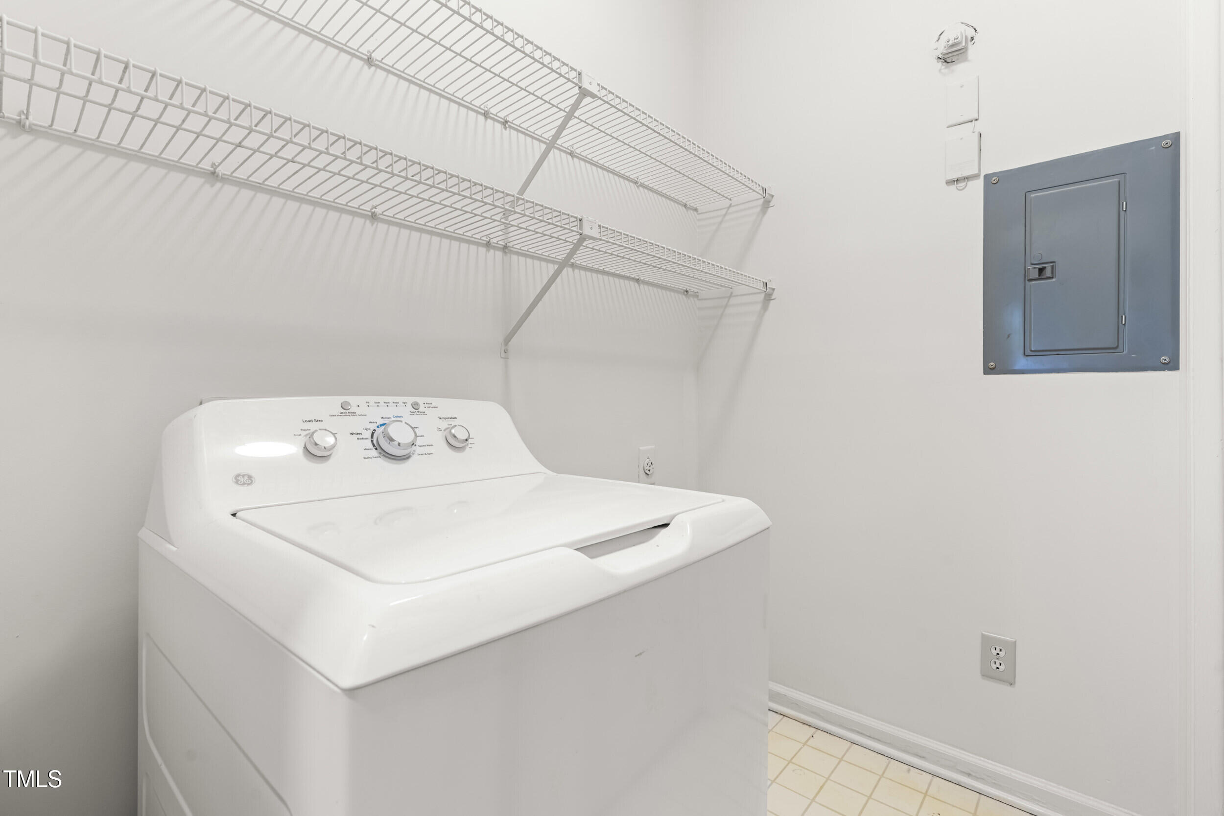 1000 Brighthurst Drive, Unit 103 Raleigh, NC 27605 - Photo 17 of 24 laundry