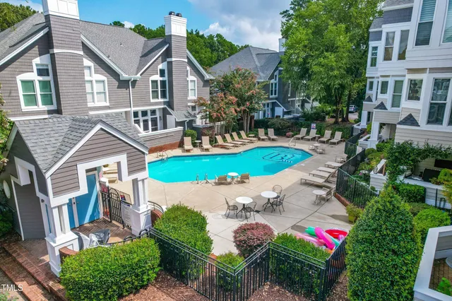 $375,000 | 1000 Brighthurst Drive, Unit 103, Raleigh, NC 27605