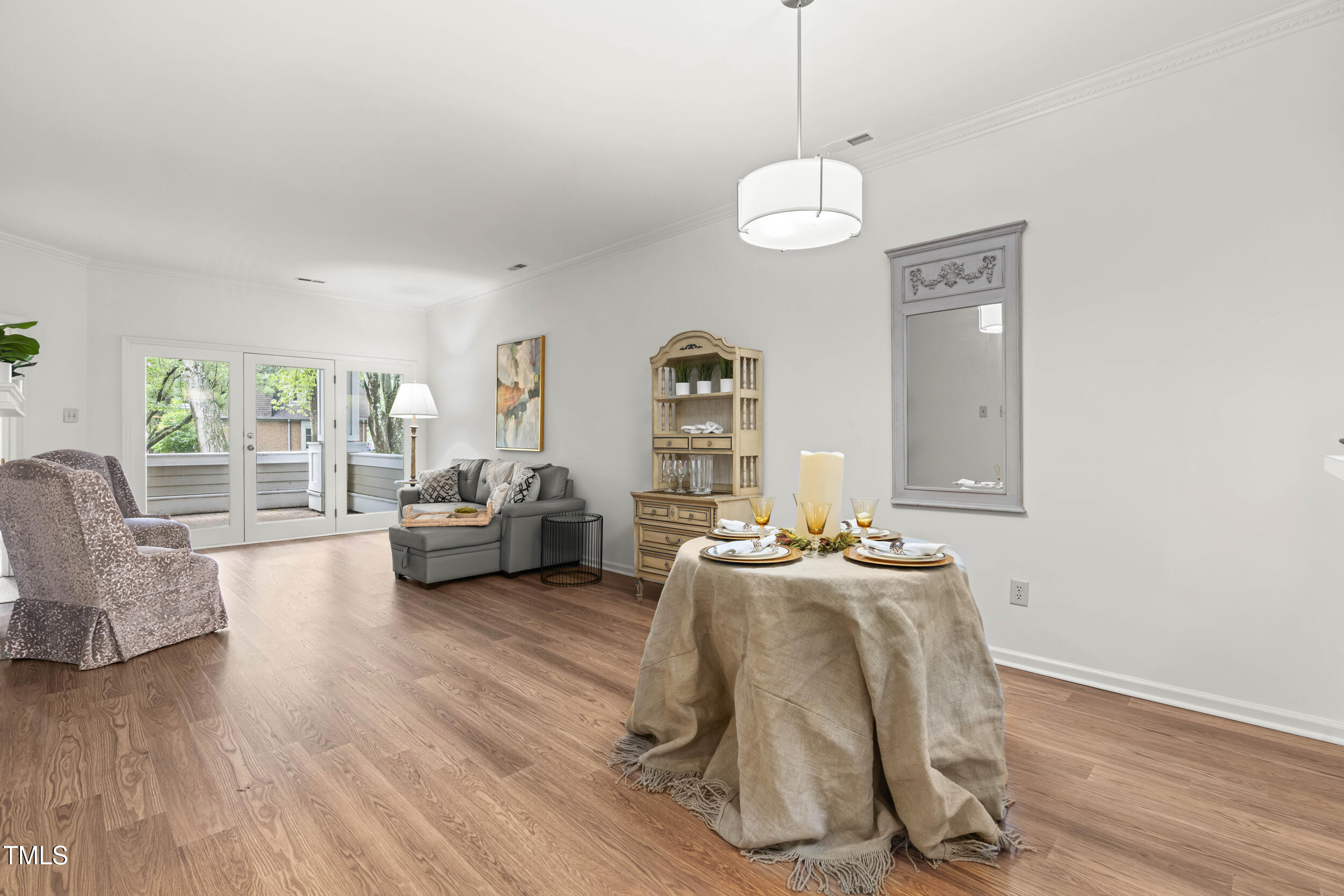 1000 Brighthurst Drive, Unit 103 Raleigh, NC 27605 - Photo 6 of 24 dining