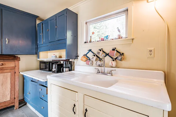 $300,000 | 1006 Vernon Street, South Paris, ME 04281