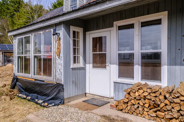 $300,000 | 1006 Vernon Street, South Paris, ME 04281