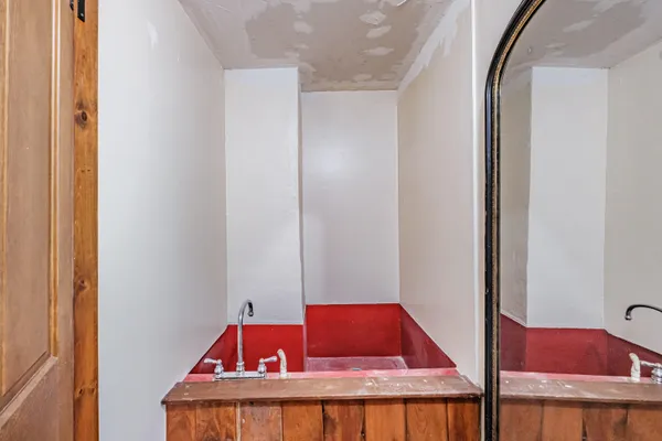 $300,000 | 1006 Vernon Street, South Paris, ME 04281