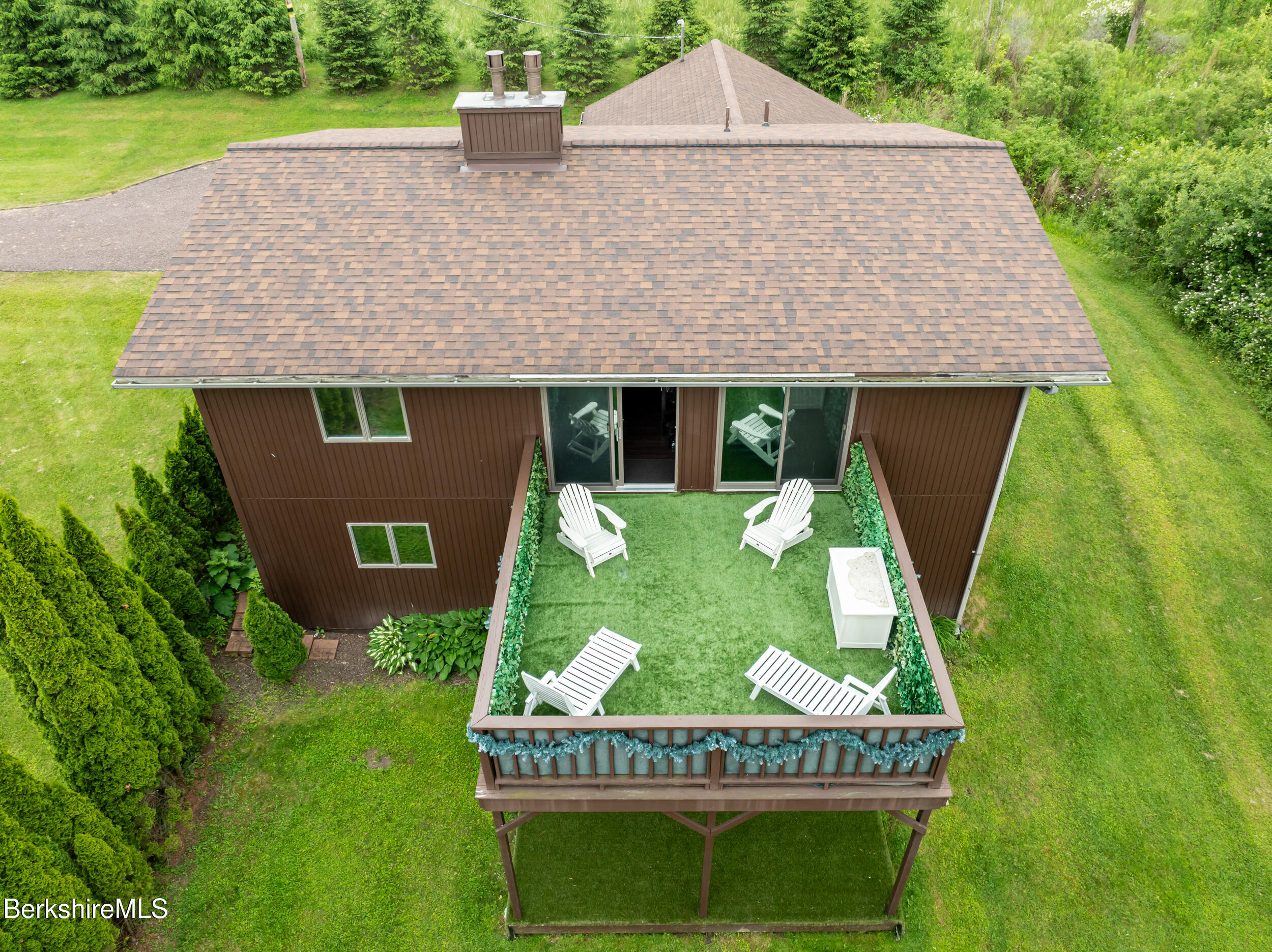 137 Stratton Road Williamstown, MA 01267 - Photo 28 of 30 Upper Deck from above