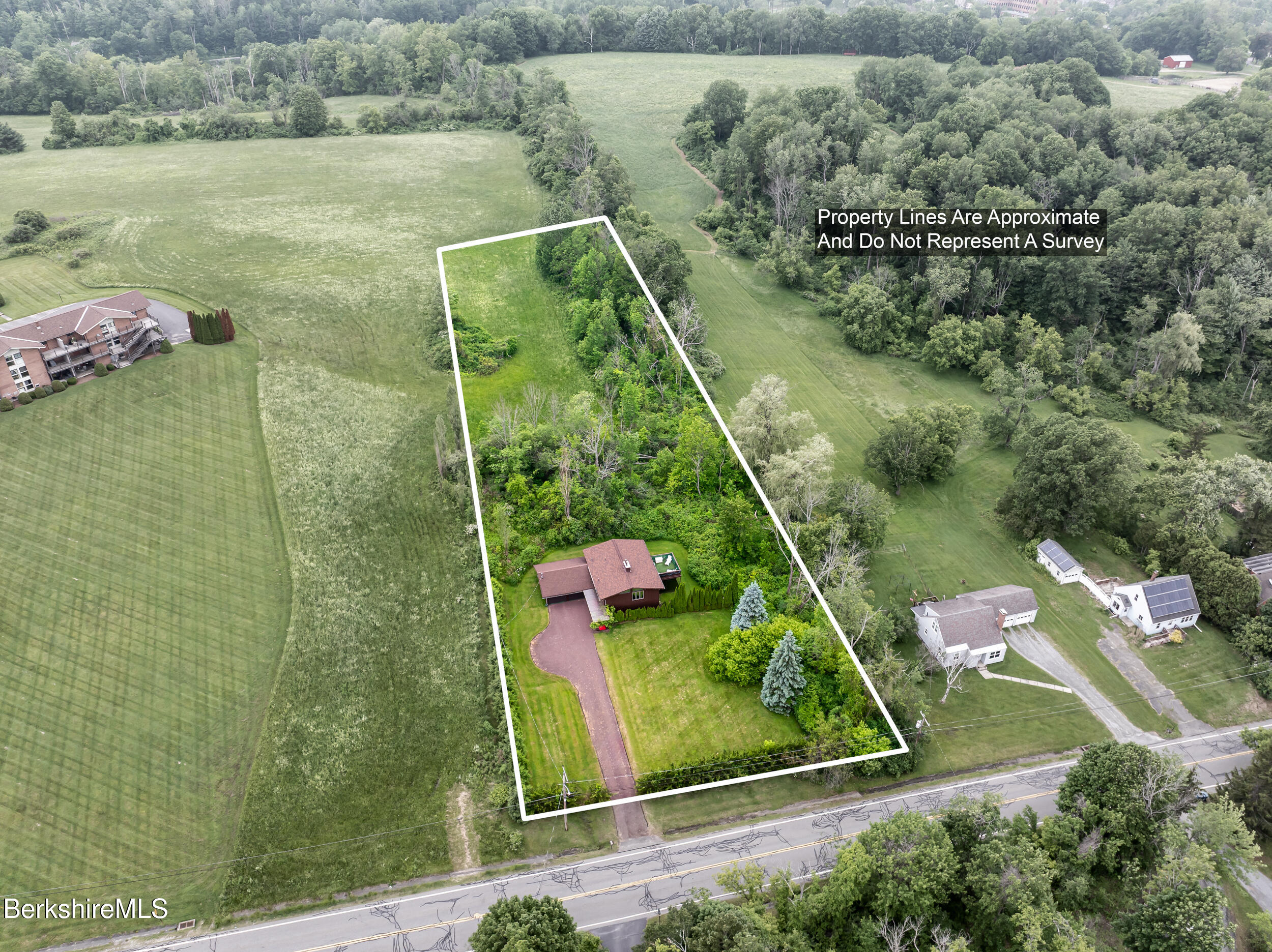 137 Stratton Road Williamstown, MA 01267 - Photo 30 of 30 Aerial Map...conservation land abuts