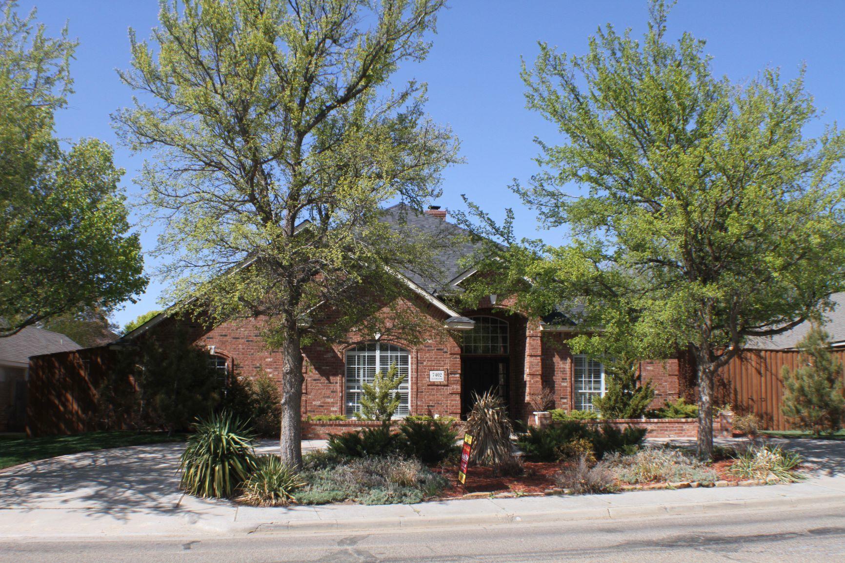 7402 Bayswater Road Amarillo, TX 79119 - Photo 1 of 38 IMG_3949 (2)