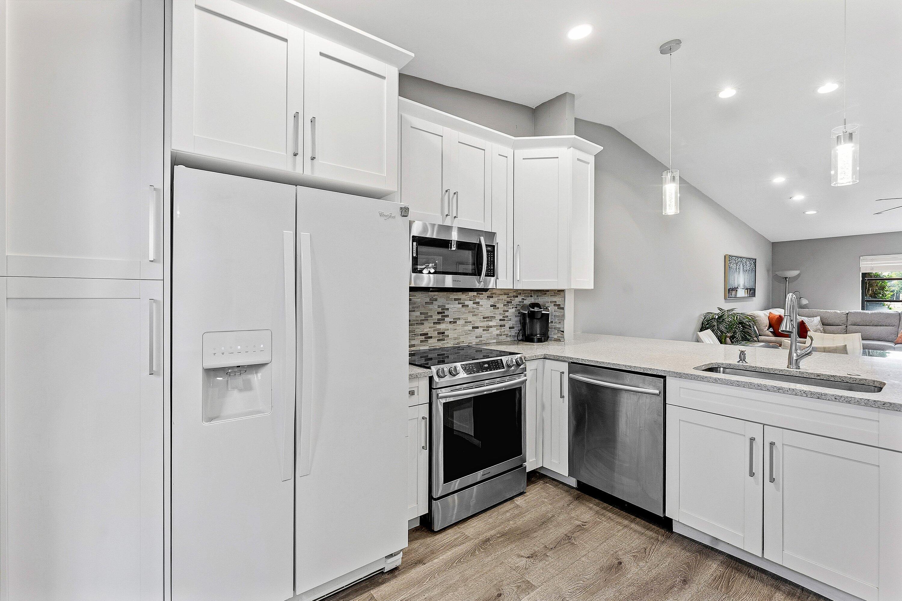 6112 Kings Gate Circle Delray Beach, FL 33484 - Photo 3 of 50 011-6112KingsGateCircle-DelrayBeach-FL-3