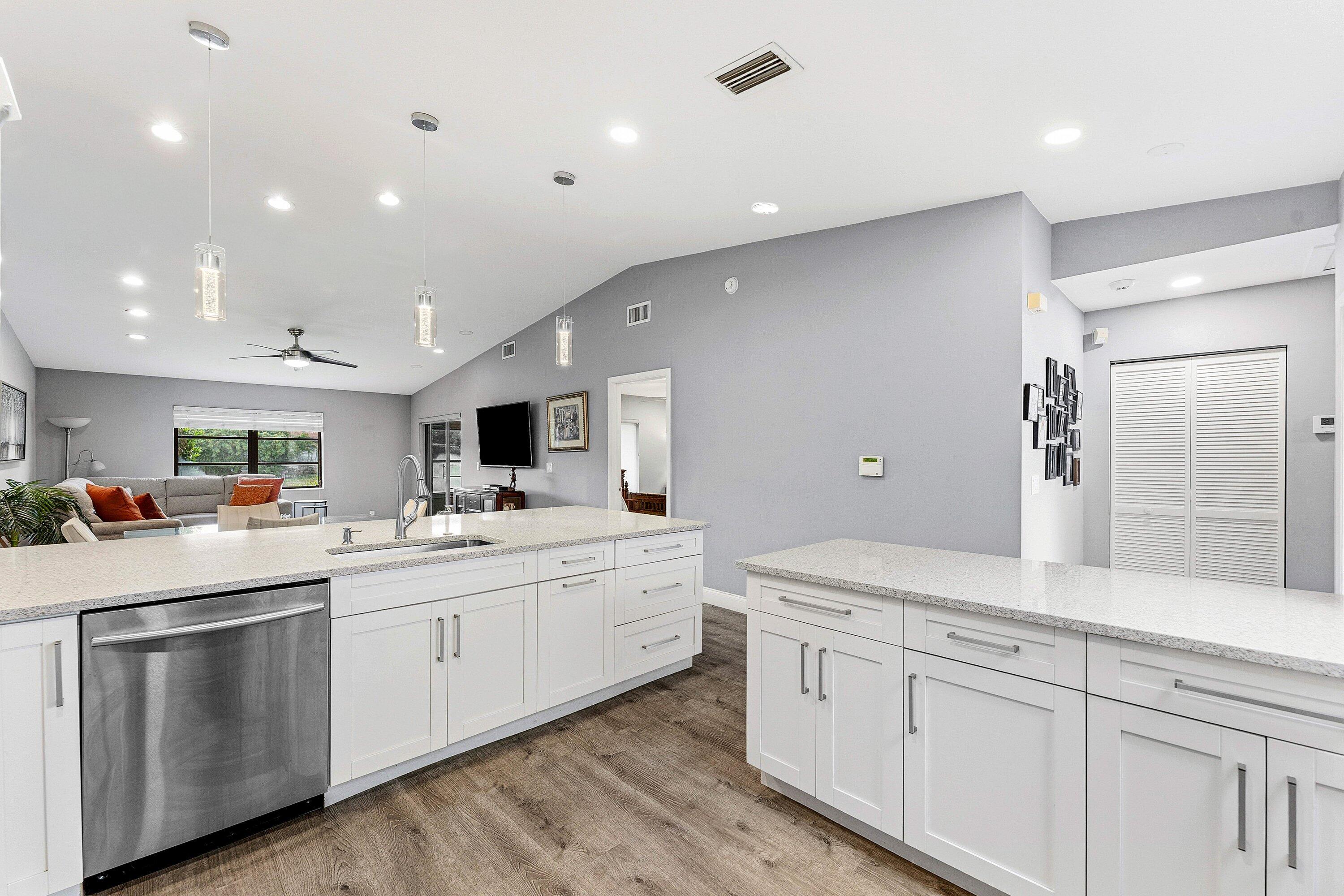 6112 Kings Gate Circle Delray Beach, FL 33484 - Photo 7 of 50 008-6112KingsGateCircle-DelrayBeach-FL-3