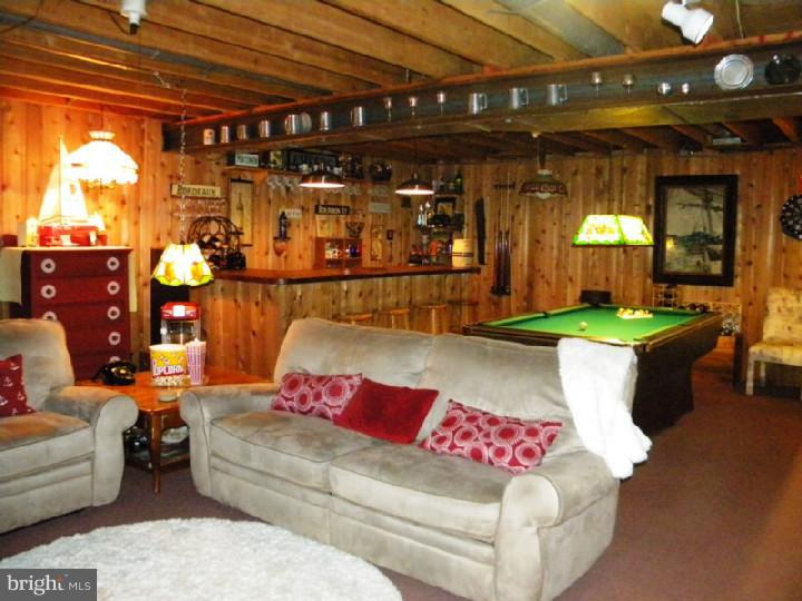 9 Pine Road Medford, NJ 08055 - Photo 23 of 24 Family Room