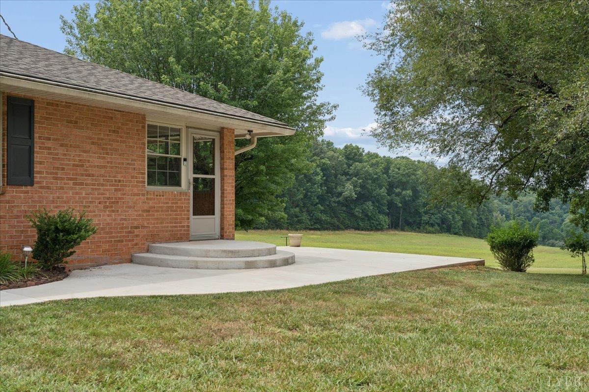 2310 Triggs Road Bedford, VA 24523 - Photo 6 of 63