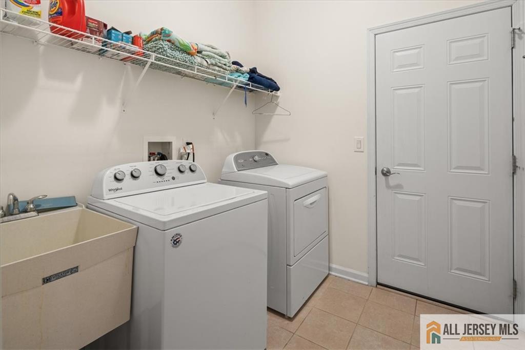 14 Hardwick Drive Kendall Park, NJ 08824 - Photo 27 of 52