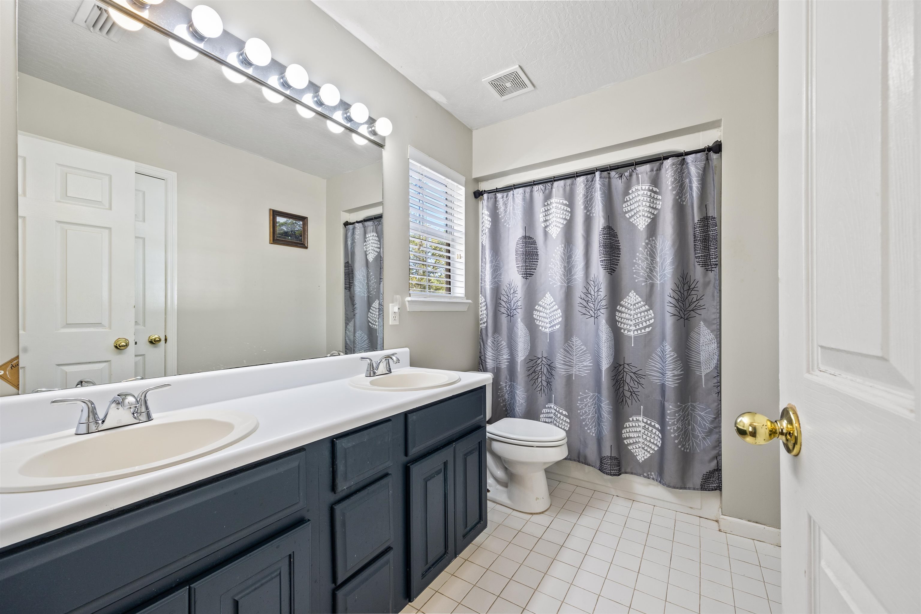 285 Northeast Green Tree Terrace Lee, FL 32059 - Photo 12 of 30