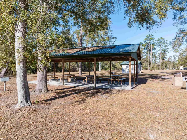 $232,000 | 285 Northeast Green Tree Terrace, Lee, FL 32059