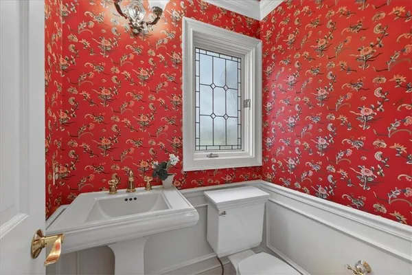 $999,800 | 12601 Pawnee Lane, Leawood, KS 66209