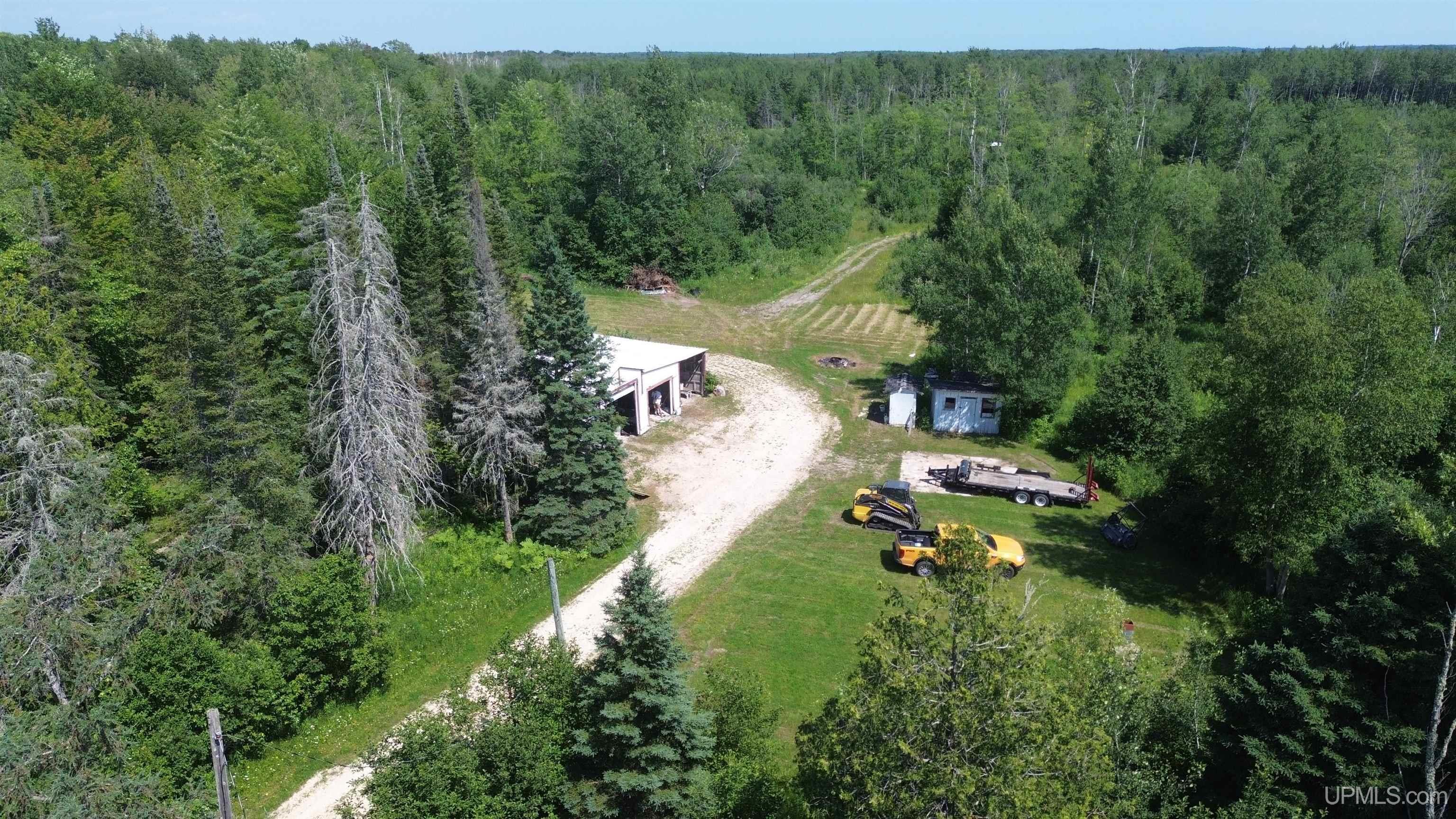 2184 North Gulliver Road Gulliver, MI 49840 - Photo 2 of 41