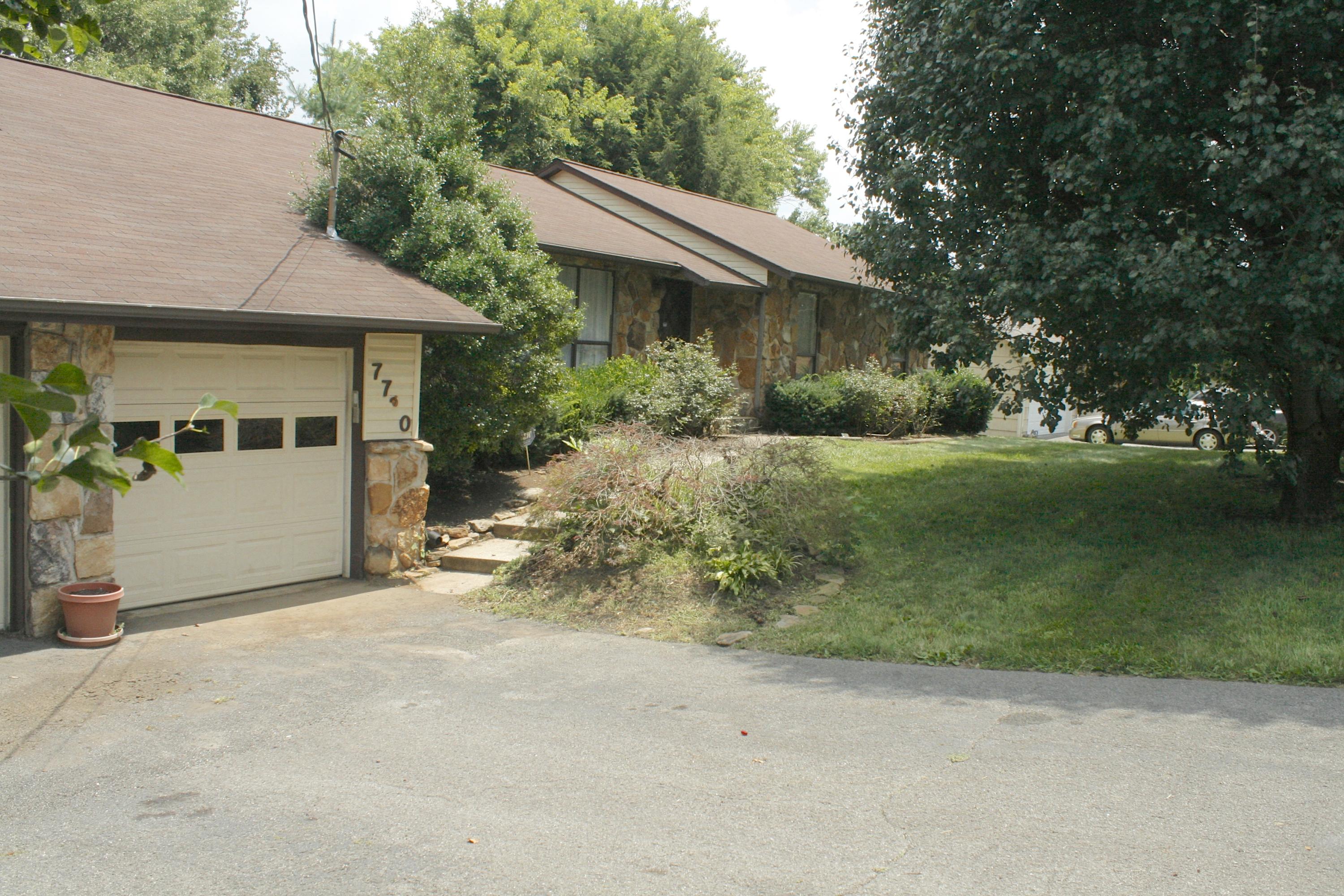 7720 Cedarcrest Road Knoxville, TN 37938 - Photo 5 of 38 _MG_7408