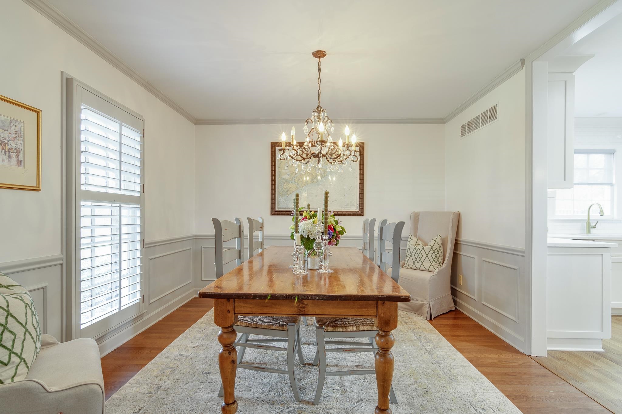 6417 Wood Bridge Road Memphis, TN 38119 - Photo 4 of 25 Perfect size for intimate dinner party, supper club or large gatherings.