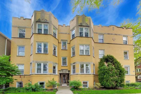 $250,000 | 4252 North Francisco Avenue, Unit 3, Chicago, IL 60618