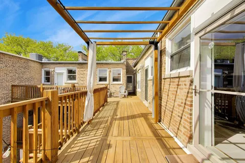 $250,000 | 4252 North Francisco Avenue, Unit 3, Chicago, IL 60618