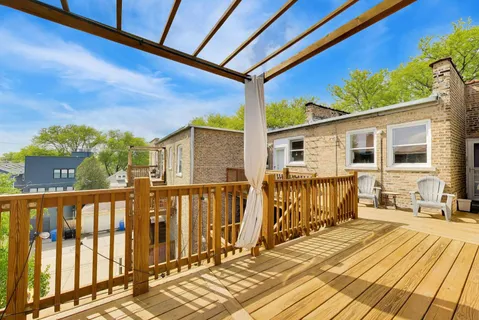 $250,000 | 4252 North Francisco Avenue, Unit 3, Chicago, IL 60618