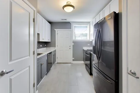 $250,000 | 4252 North Francisco Avenue, Unit 3, Chicago, IL 60618