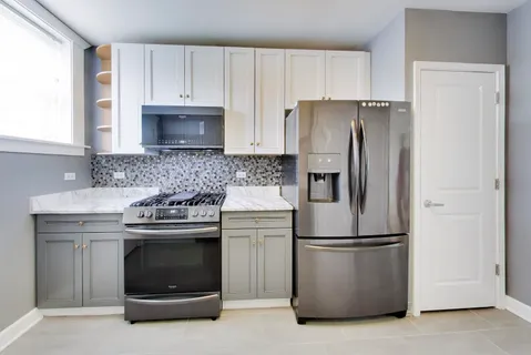 $250,000 | 4252 North Francisco Avenue, Unit 3, Chicago, IL 60618