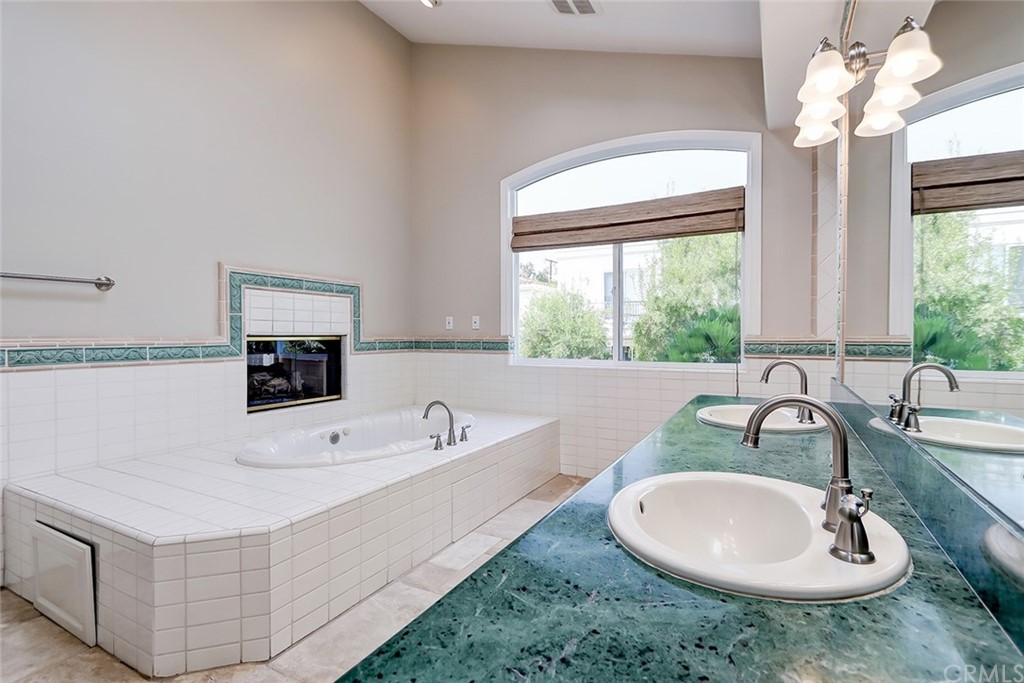 717 29th Street Manhattan Beach, CA 90266 - Photo 30 of 47 Separate spa stub with see through fireplace