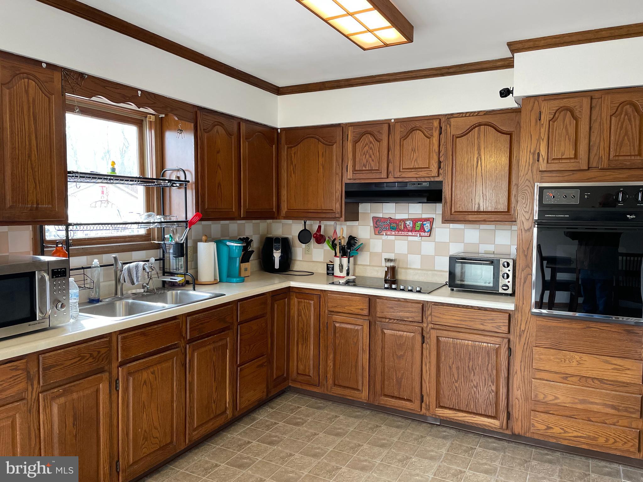 1278 Fords Corner Road Hartly, DE 19953 - Photo 2 of 11 Spacious Kitchen