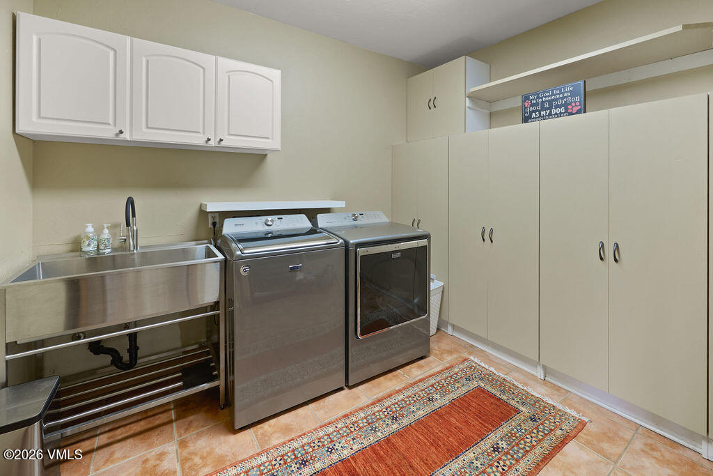 461 Winslow Road Edwards, CO 81632 - Photo 41 of 58 Large Laundry with Dog Wash