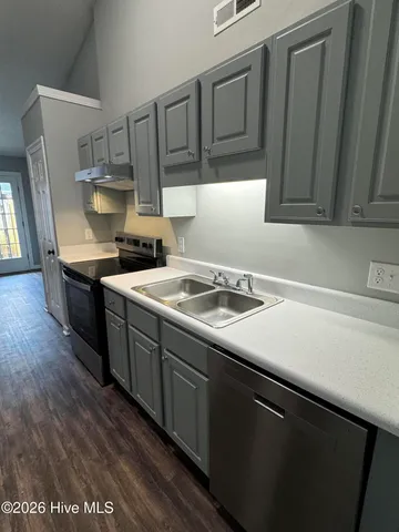 $1,400 | 3303 Moseley Drive, Unit B, Greenville, NC 27858