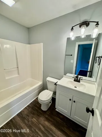 $1,400 | 3303 Moseley Drive, Unit B, Greenville, NC 27858