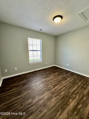 $1,400 | 3303 Moseley Drive, Unit B, Greenville, NC 27858