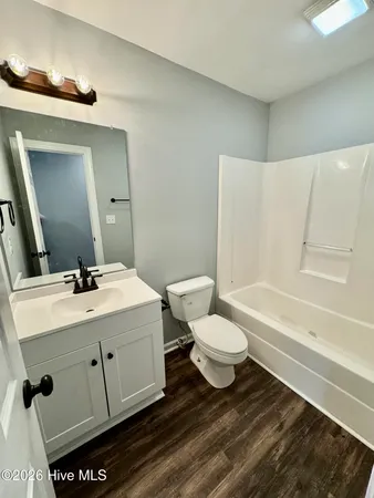 $1,400 | 3303 Moseley Drive, Unit B, Greenville, NC 27858