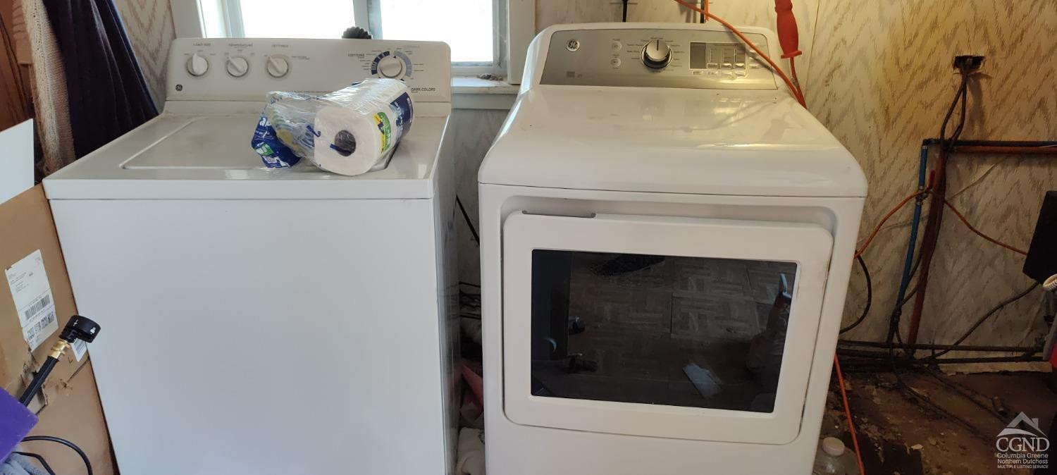 436-450 Scutt Road Greenville, NY 12083 - Photo 12 of 22 a utility room with dryer and washer