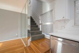 2113 Stanford Street Houston, TX 77006 - Photo 9 of 20