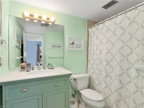 $1,900 | 3150 Binnacle Drive, Unit 106, Naples, FL 34103