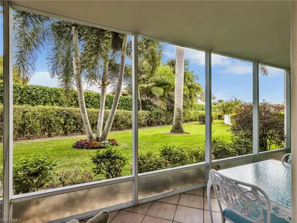 $1,900 | 3150 Binnacle Drive, Unit 106, Naples, FL 34103