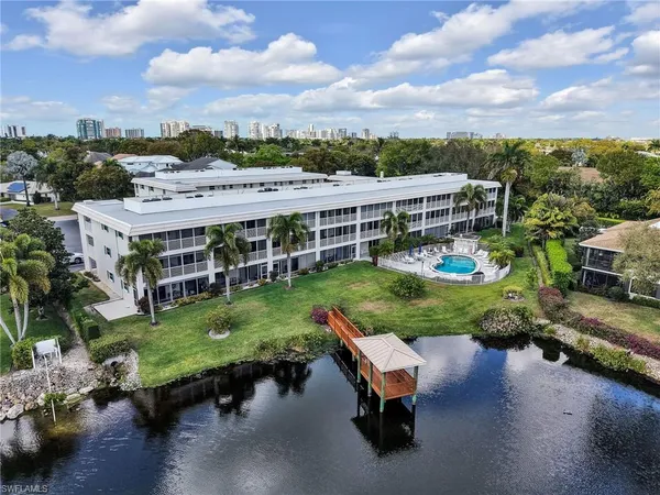 $1,900 | 3150 Binnacle Drive, Unit 106, Naples, FL 34103