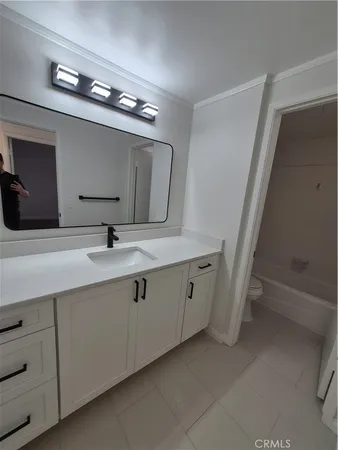 $5,725 | 1970 San Bruno, Newport Beach, CA 92660